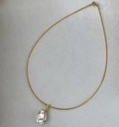 Wholesale Custom Name Necklace Trendy Natural 18mm Baroque White Freshwater Pearl Necklace for Women Gift Letter Jewelry Making